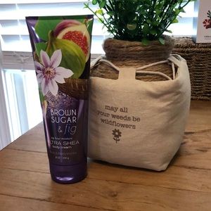 Bath and Body Works Ultra Shea Body Cream-Brown Sugar & Fig.  New…never used.